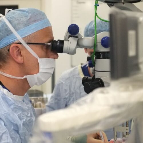 Chirurgia robotica sulla retina. E’ la prima volta al mondo