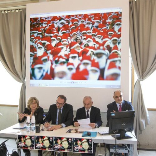 A Reggio Emilia approda la Corsa dei Babbi Natale, per grandi e piccoli